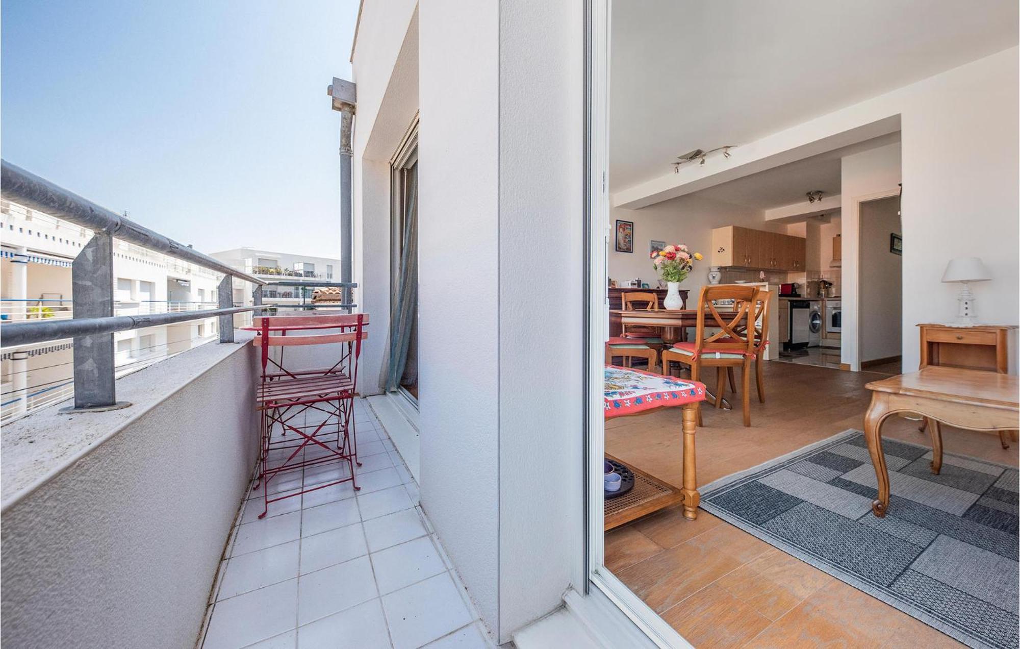 Gorgeous Apartment In Royan With Kitchen Kültér fotó